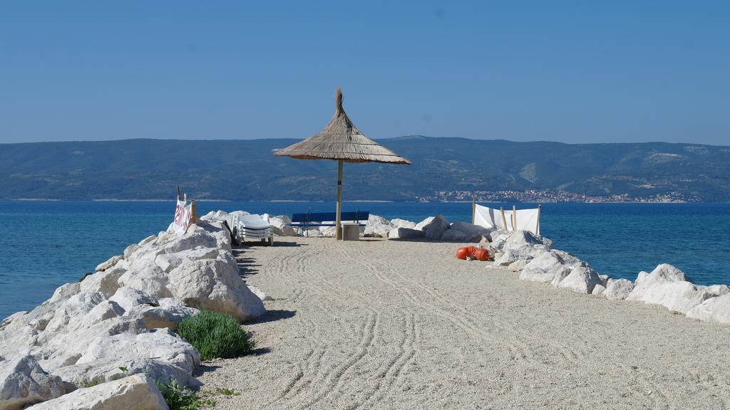 Apartments Sea View Omiš Esterno foto