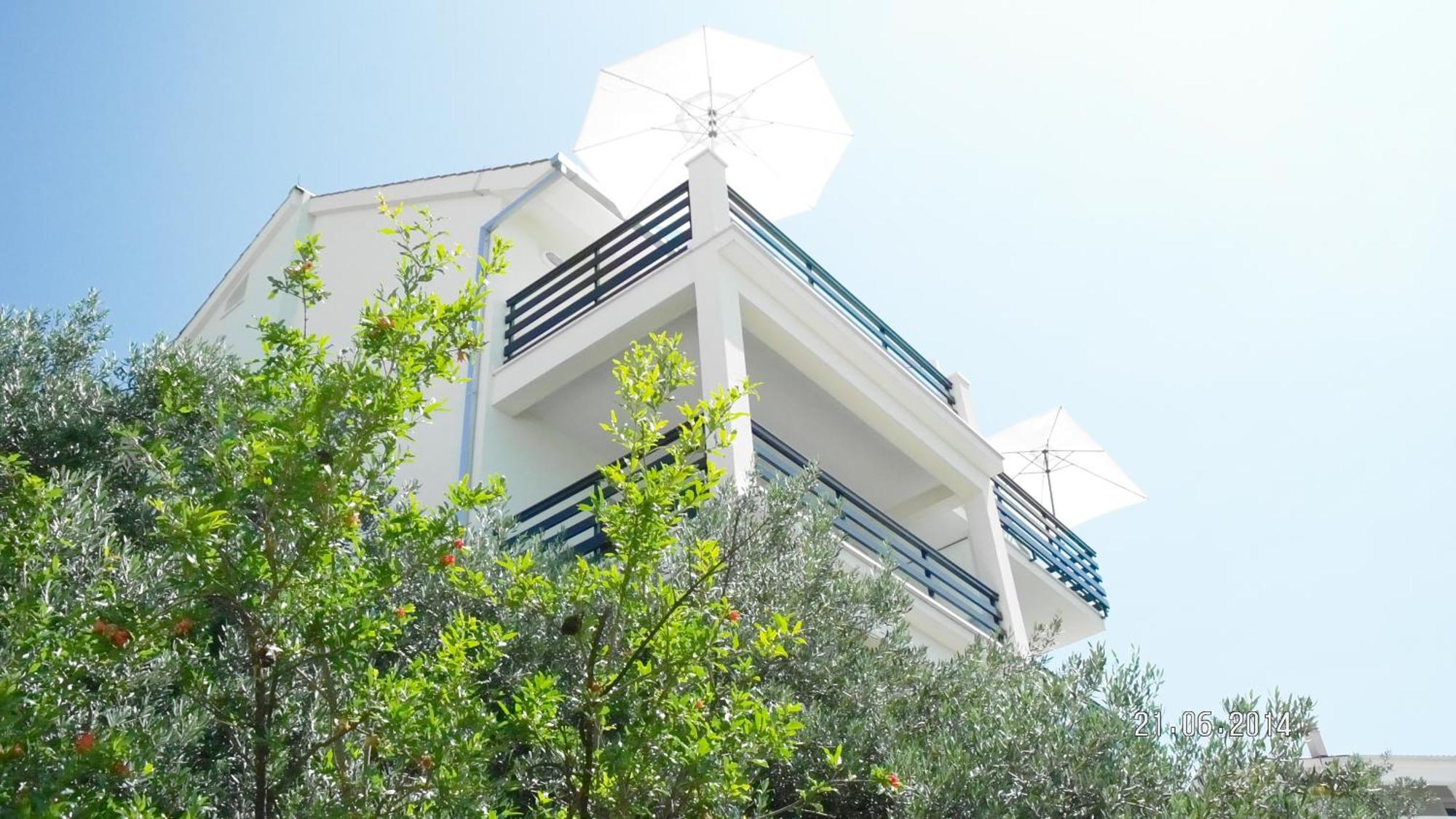 Apartments Sea View Omiš Esterno foto