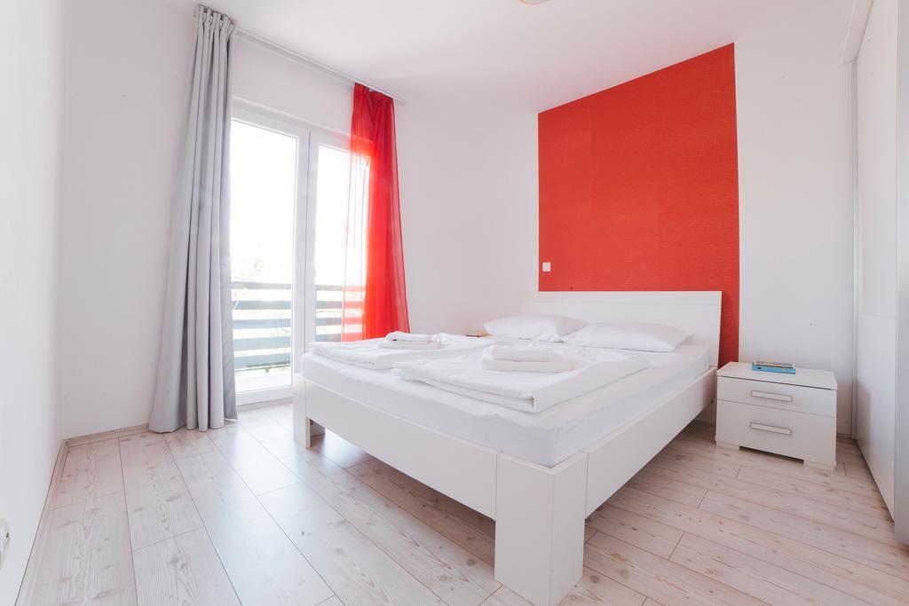 Apartments Sea View Omiš Esterno foto
